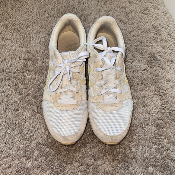 ASICS - Picture 3 of 3